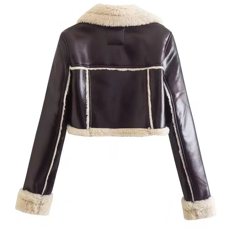 Kurze Jacke mit Kunstpelz-Revers und langen Ärmeln | Ideal für Herbst und Winter