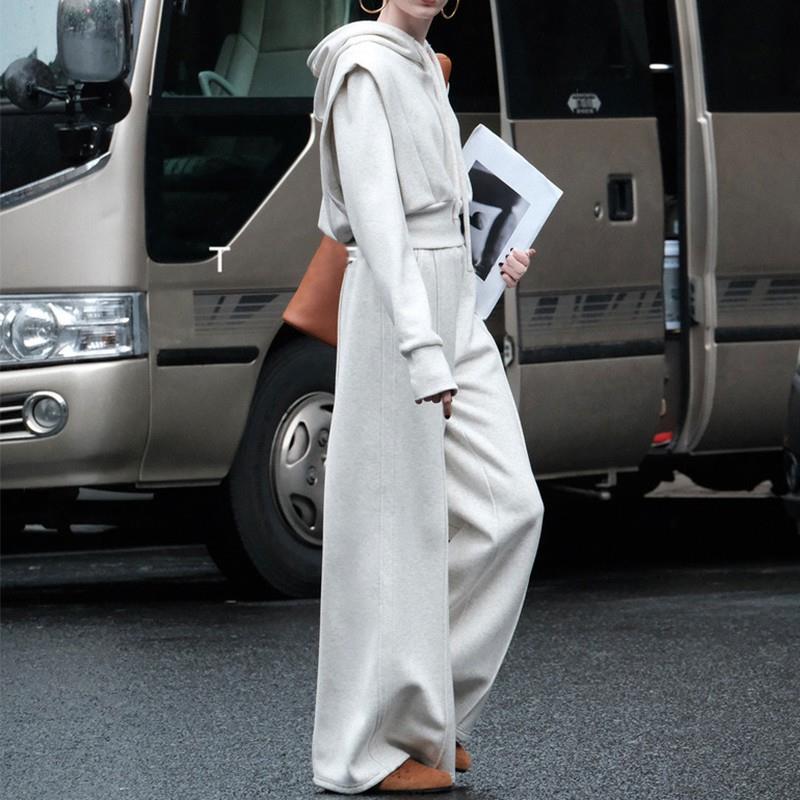 Zweiteiliges Set mit Kapuzenpullover und Weitbeiniger Hose | Ideal für den Herbst