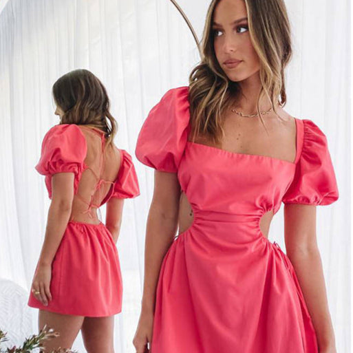 Kurzes Rückenfreies Kleid mit Spitzenbesatz und Laternenärmeln | Ideal für Sommer