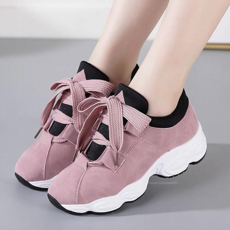 Damen-Laufschuhe in Weiß mit dicker Sohle und Leichtem Design | Ideal für den Herbst