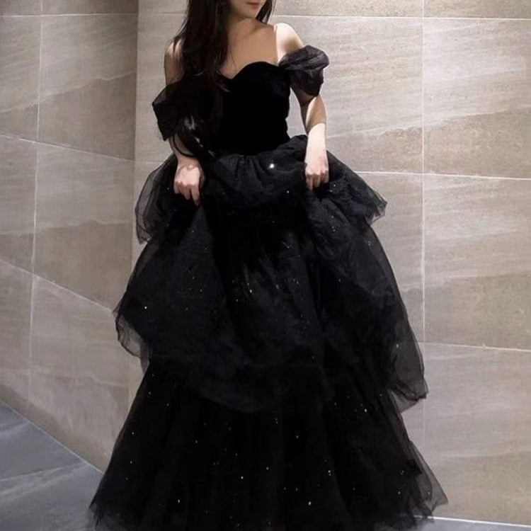 Langes Abendkleid mit Prinzessärmeln und Petticoat | Ideal für alle Jahreszeiten