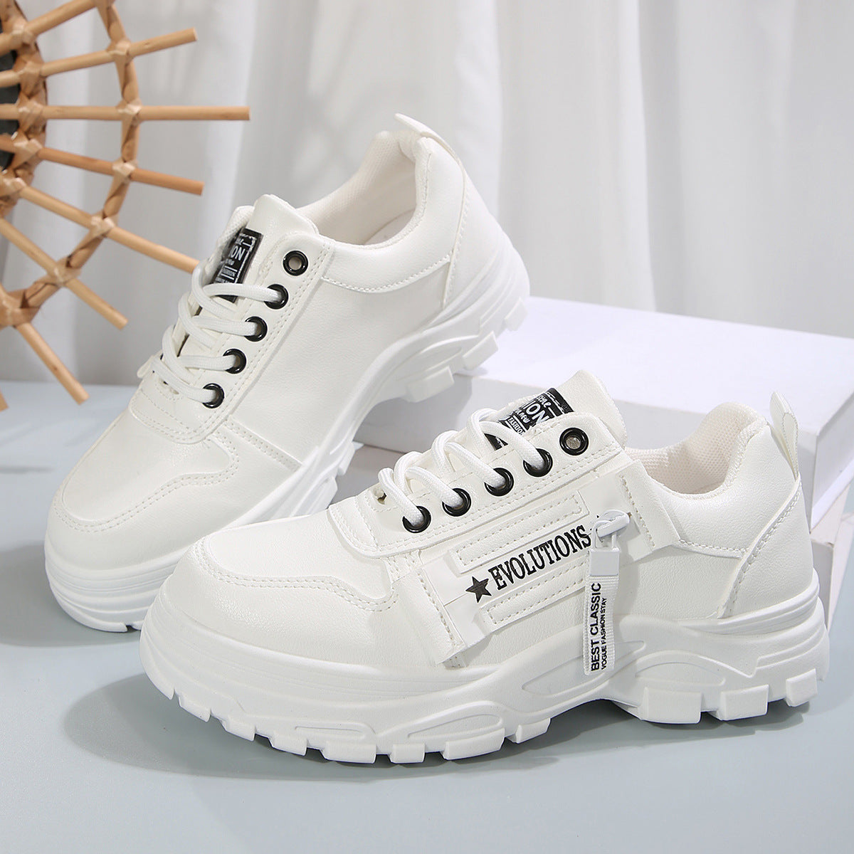 Schnürsneaker mit Seitlichem Reißverschluss und dicker Sohle | Ideal für alle Jahreszeiten
