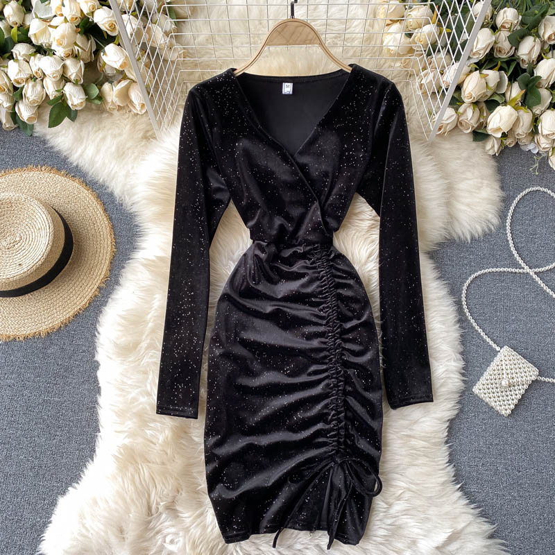 Langärmeliges Bodycon-Kleid aus Samt mit V-Ausschnitt | Ideal für Herbst und Winter