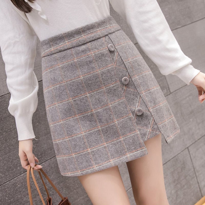 Karierter Wollstruktur A-Linien Rock mit Asymmetrischem Saum und Knopfdetails | Ideal für Herbst und Winter