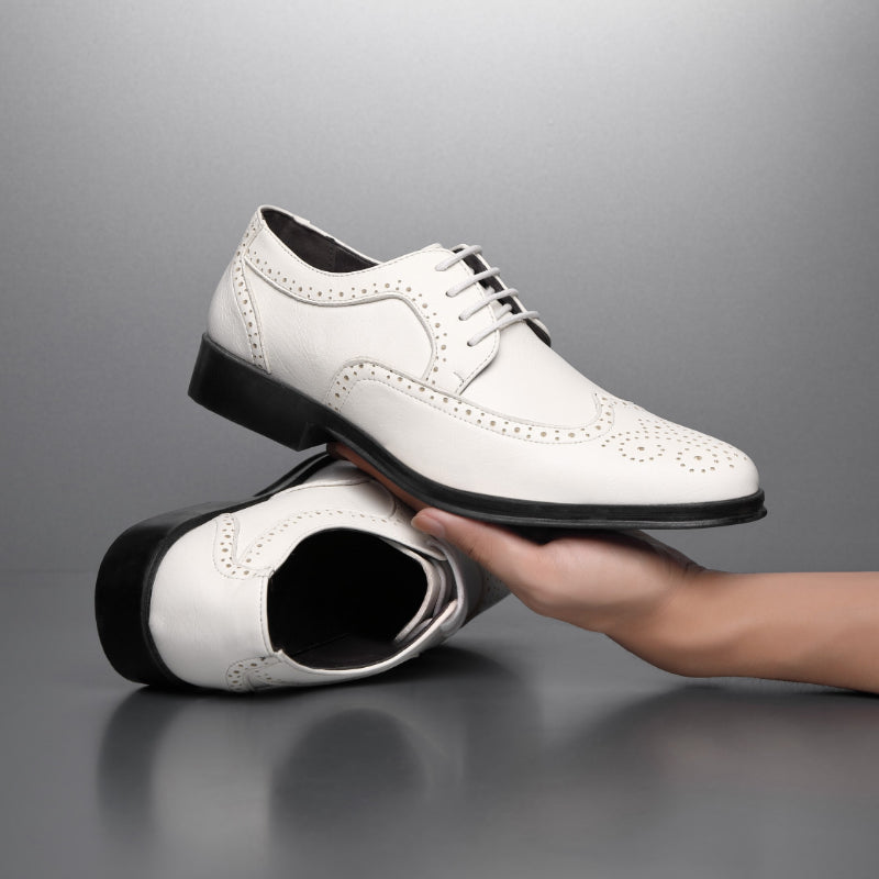 Gravierte Rindleder Low-Top Lederschuhe mit Gummisohle | Ideal für Frühling und Herbst