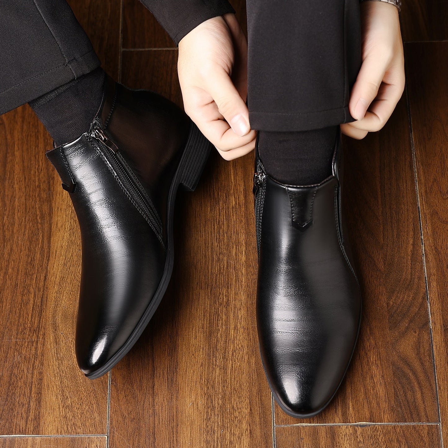 Herren Geprägte Leder Stiefeletten mit Seitlichem Reißverschluss und Flachem Absatz | Ideal für alle Jahreszeiten
