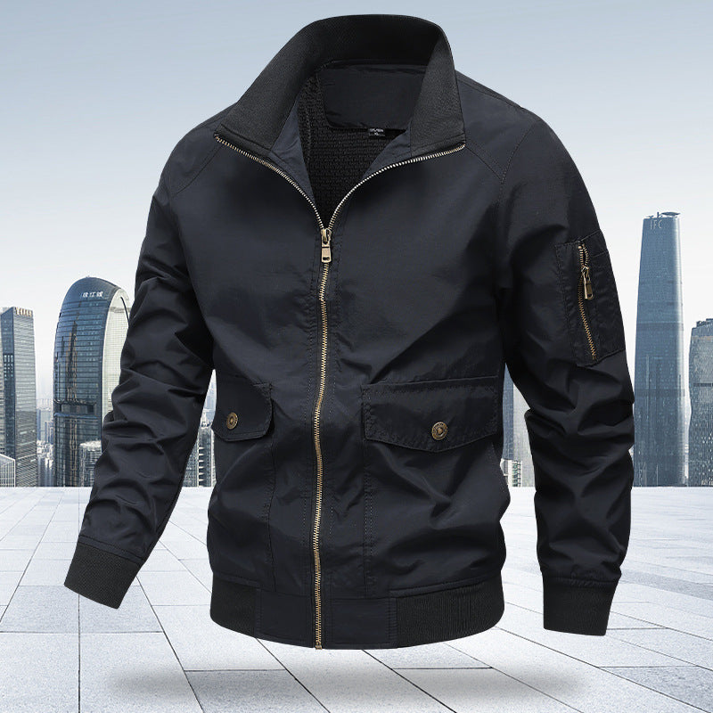 Locker Geschnittene Nylonjacke mit Polokragen und Nahttaschen | Ideal für Frühling und Herbst