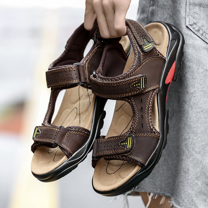 Slip-On Sandalen aus Synthetikleder mit flacher Sohle | Ideal für Frühling und Sommer