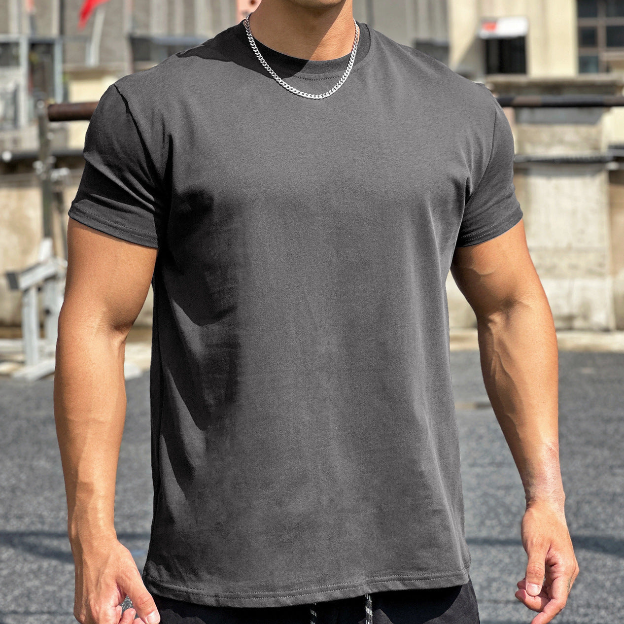 Baumwoll-Sportshirt mit Loose Fit und kurzen Ärmeln | Ideal für den Sommer