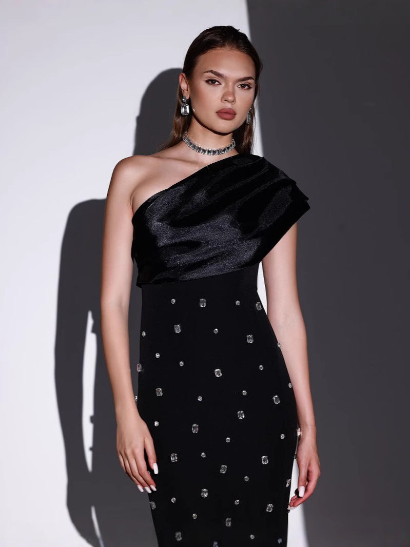 Schulterfreies Langarm Abendkleid Ideal für Herbst und Winter