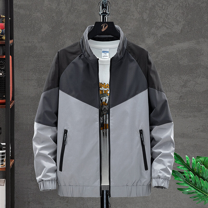 Slim-Fit Polyesterjacke mit Regulären Ärmeln und Geradem Saum | Ideal für Frühling und Herbst