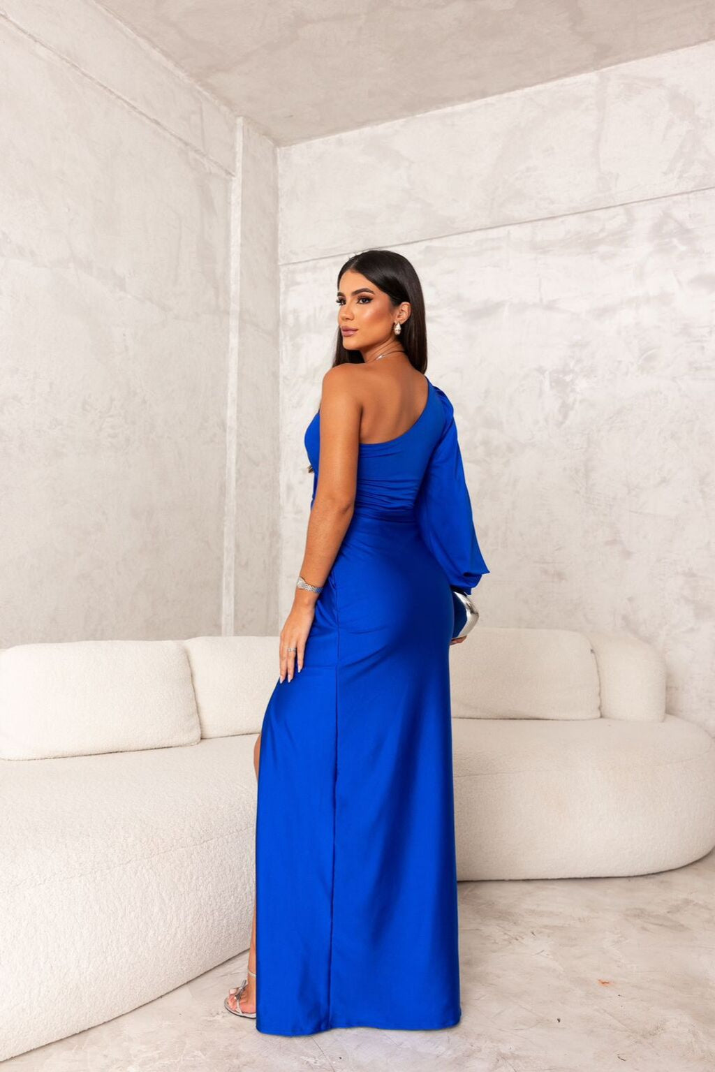 Fließendes Satin Midi-Party-Kleid mit Tailliertem Schnitt | Ideal für Frühling und Sommer