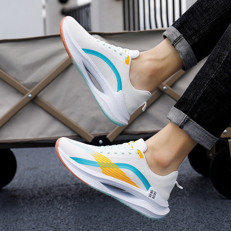 Hohe Flyknit Sneakers mit Keilabsatz | Ideal für den Sommer