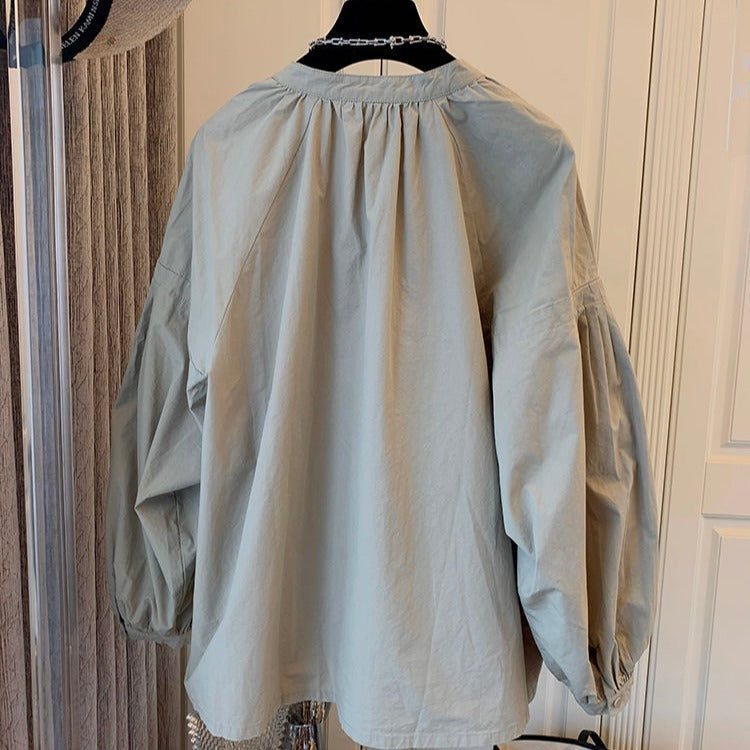 Plissiertes V-Ausschnitt Bluse mit Laternenärmeln | Ideal für Frühling