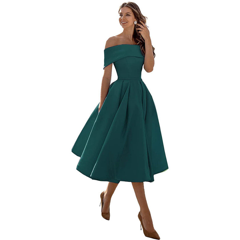 Schulterfreies Satinkleid mit Eleganter Silhouette | Ideal für den Sommer