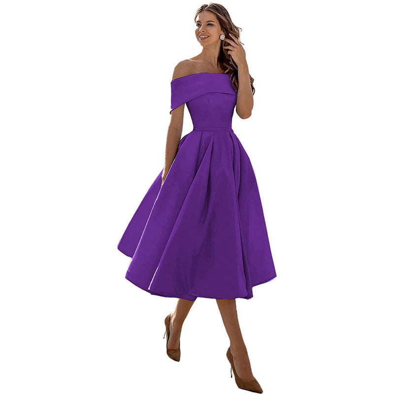 Schulterfreies Satinkleid mit Eleganter Silhouette | Ideal für den Sommer