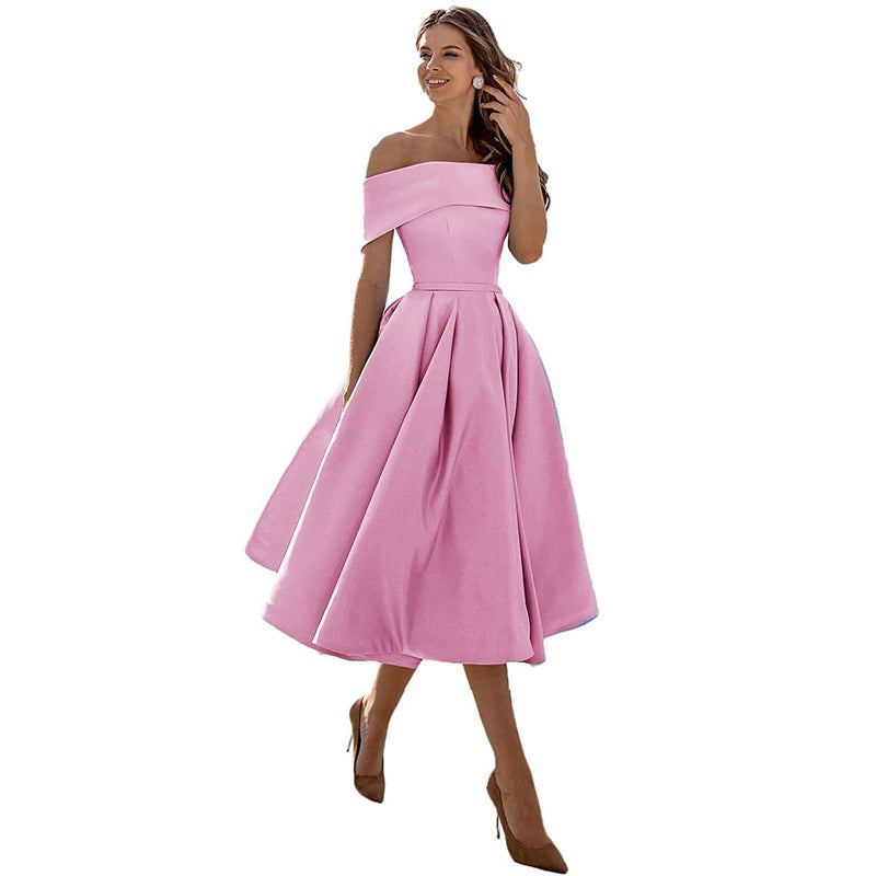 Schulterfreies Satinkleid mit Eleganter Silhouette | Ideal für den Sommer