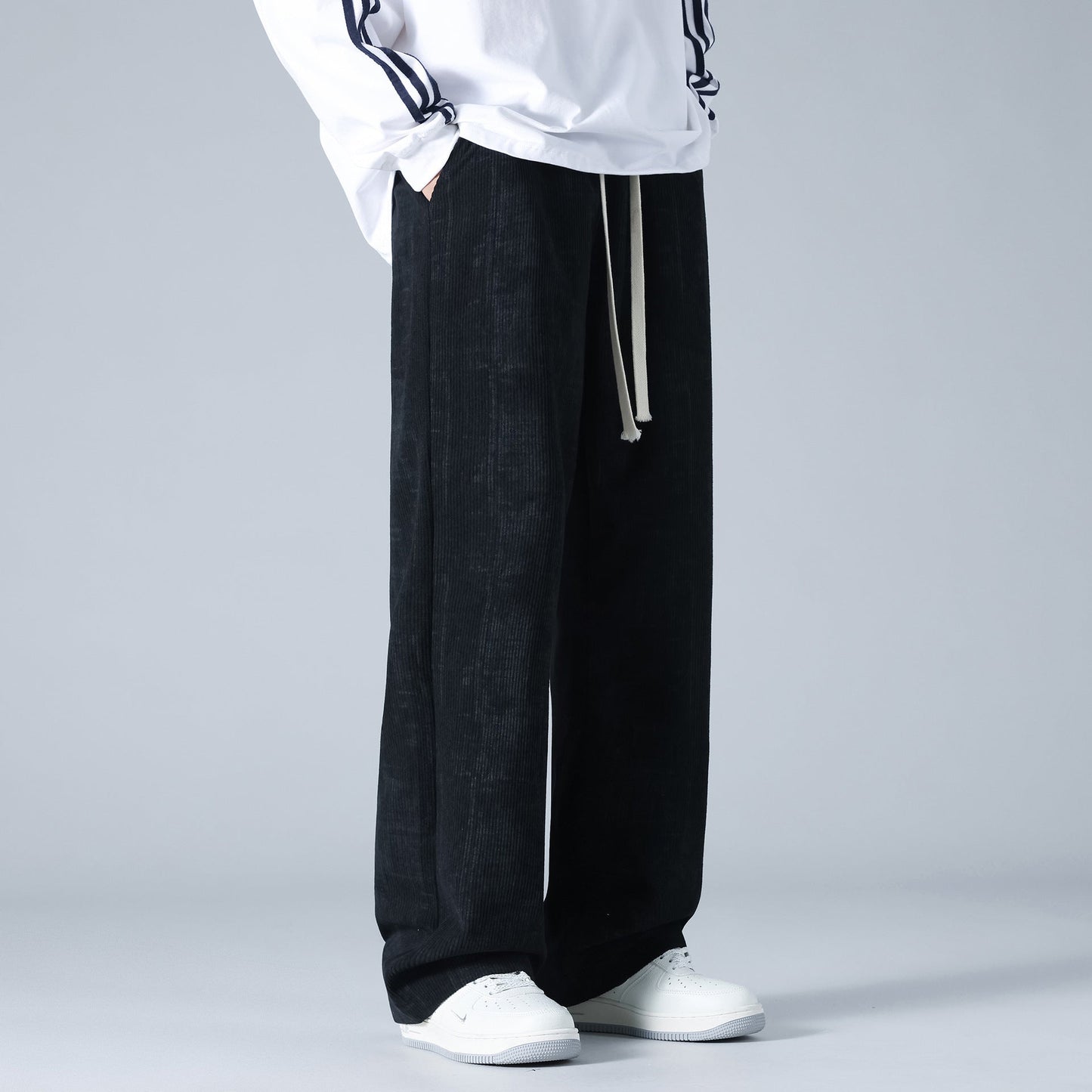 Herren Corduroy Sweatpants mit Kordelzugbund Ideal für Frühling und Herbst