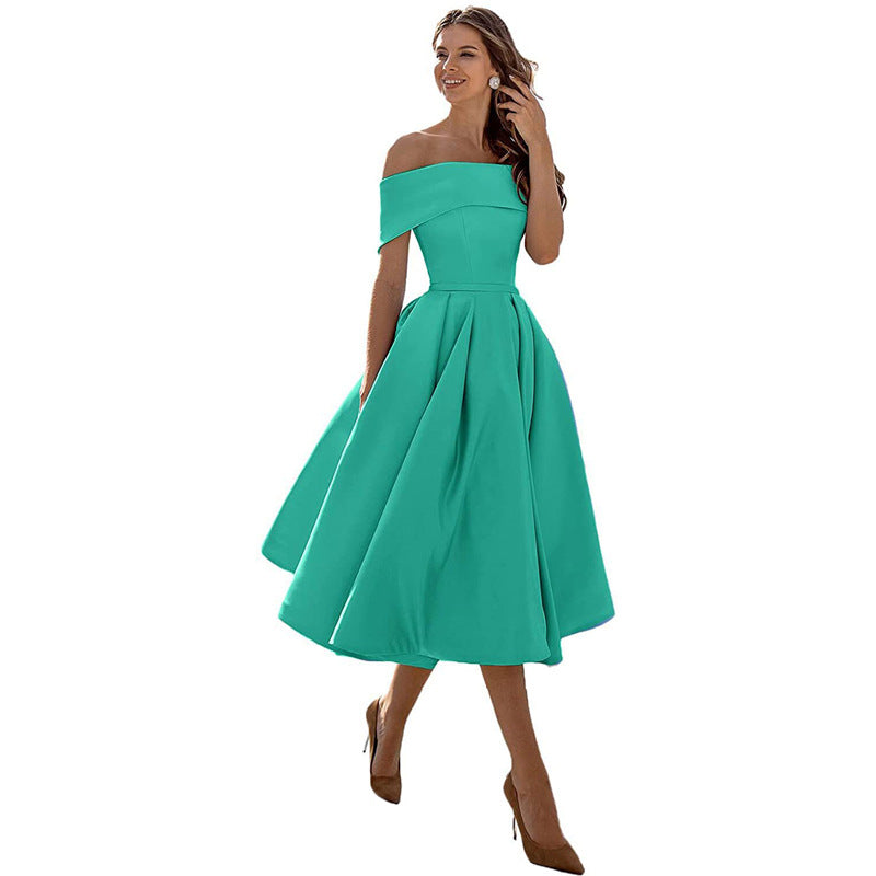 Schulterfreies Satinkleid mit Eleganter Silhouette | Ideal für den Sommer