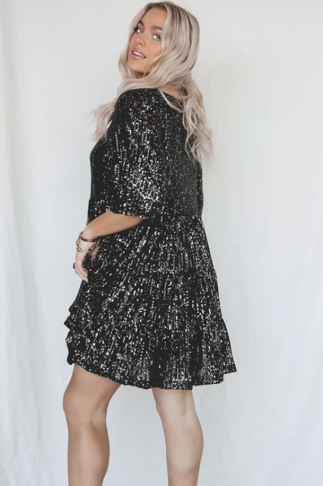 Stufiges Pailletten-Babydoll-Mini-Kleid | Ideal für Sommerpartys
