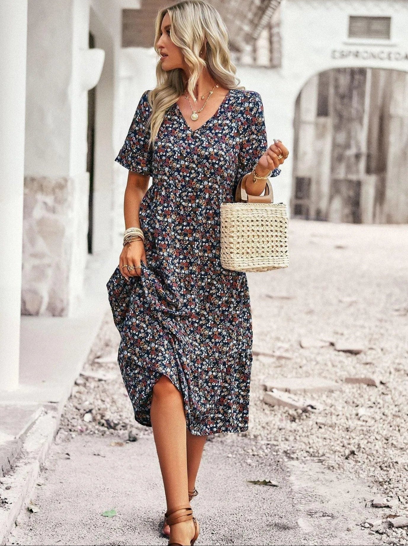 Kurzarm-Sommerkleid mit bequemem Schnitt | Ideal für Frühling und Sommer
