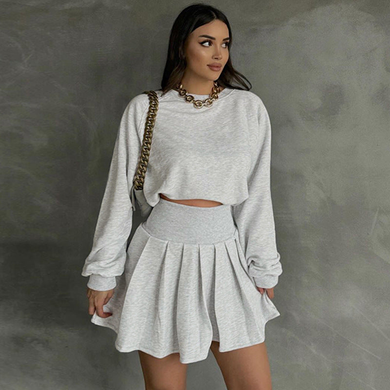 Strickpullover mit Langarm und Plissiertem Rock Zweiteiler | Ideal für den Herbst