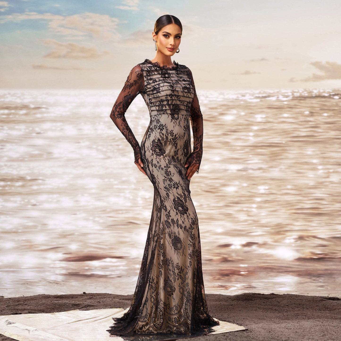 Abendkleid mit Langarm aus Pailletten und Gaze mit Meerjungfrauenschnitt | Ideal für Herbst und Winter