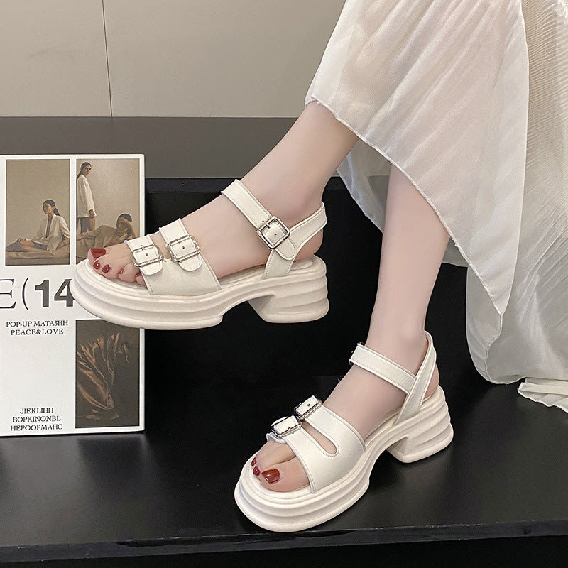 Plateau-Römersandalen mit Riemen | Ideal für den Sommer