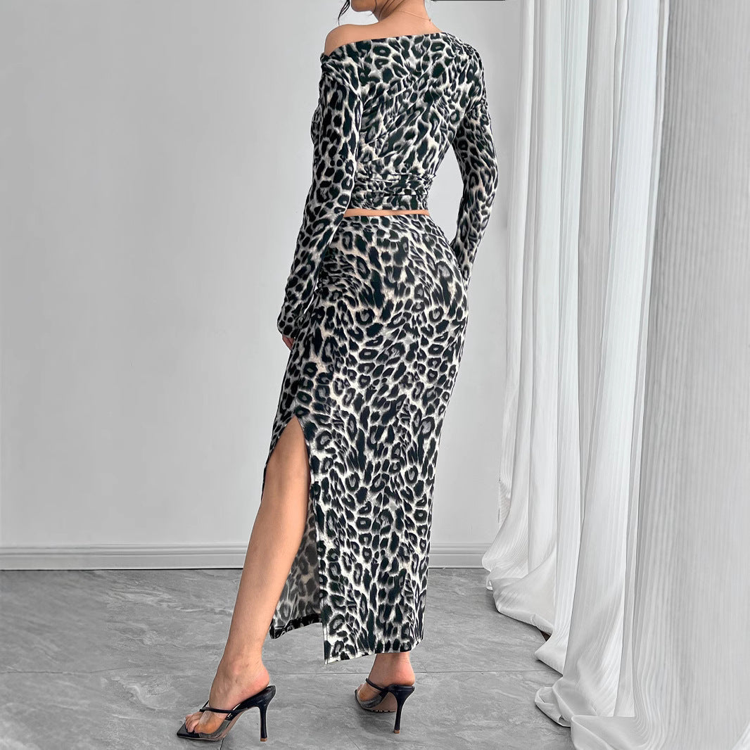 Zweiteiliges Set mit Leopardenmuster und Eng anliegendem Maxikleid | Ideal für Frühling und Sommer
