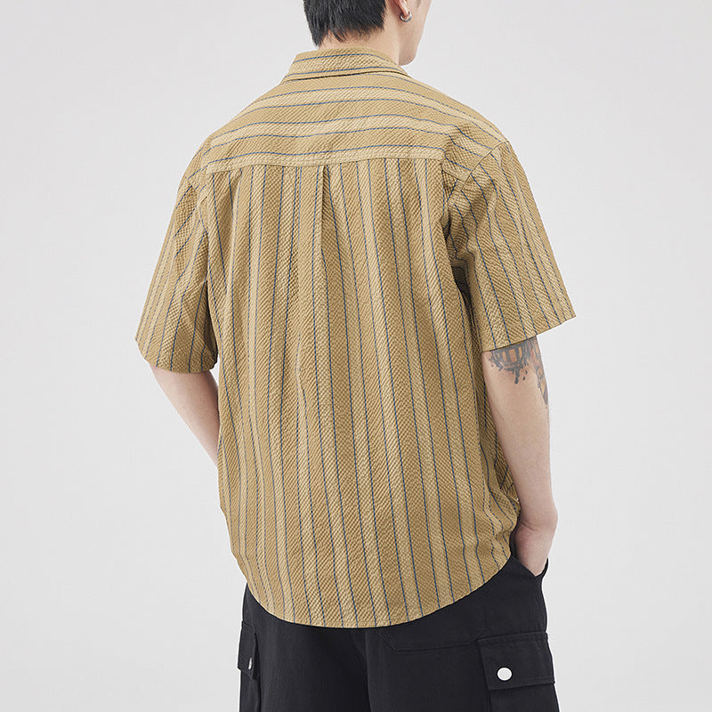 Herren Seersucker Kurzarm-Cardigan mit Gestreifter Struktur | Ideal für den Sommer