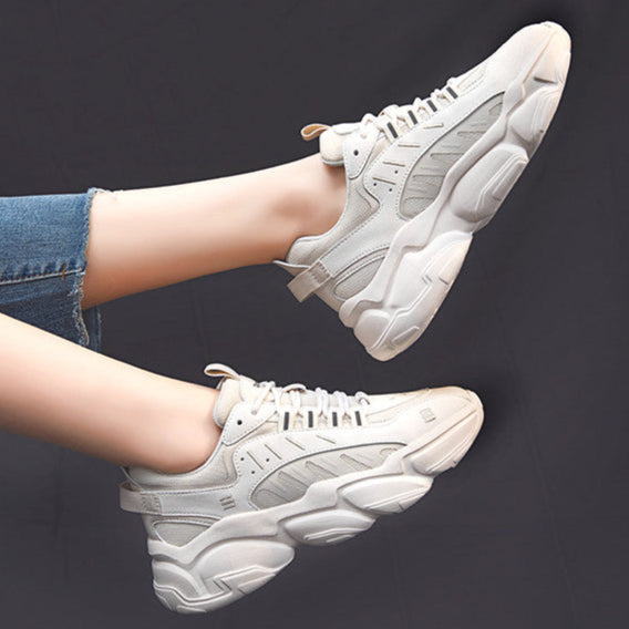 Weiße Sneaker mit dicker Sohle und Wasserdichter Plattform | Ideal für alle Jahreszeiten