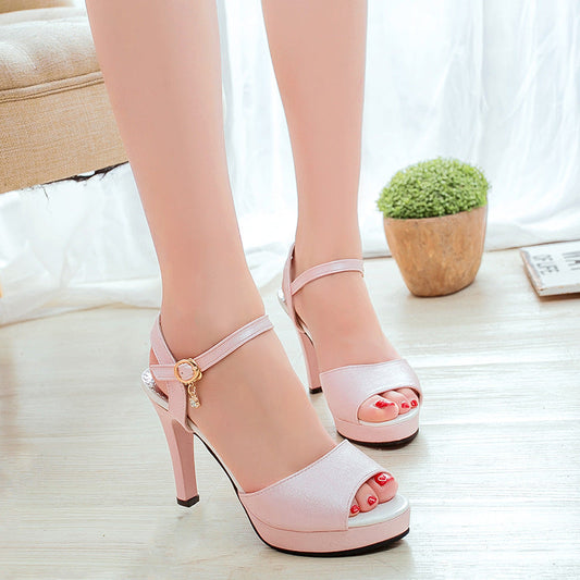 Offene Sandalen mit Schnalle und PU-Obermaterial | Ideal für den Sommer