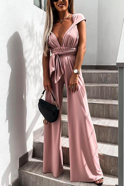 V-Ausschnitt Jumpsuit mit Gürtel und Weiten Beinen | Ideal für Frühling und Sommer