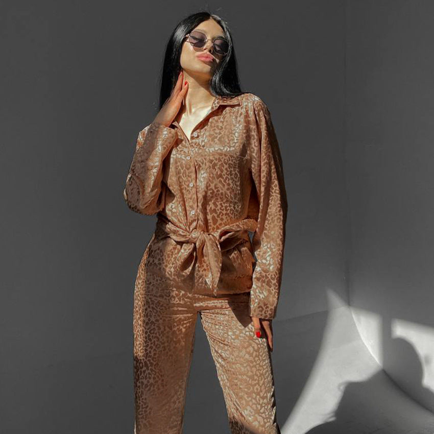 Pyjama-Set mit Langarm und Leopardenmuster und Schnürhose | Ideal für alle Jahreszeiten