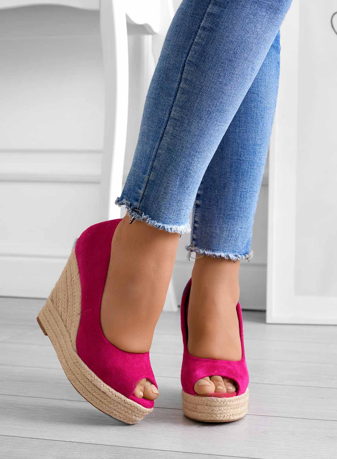 Wildleder Wedge Sandalen mit Weichem Futter und Offener Zehenpartie | Ideal für Frühling und Sommer