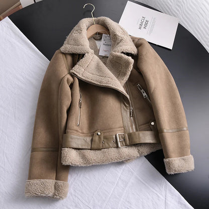 Warmer Damen-Wintermantel mit Wildlederoptik und weichem Innenfutter | Ideal für den Winter