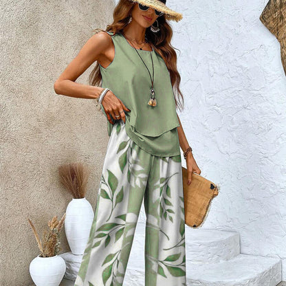 Zweiteiliges Set mit Ärmelosem Top und Quadratischem Ausschnitt sowie Botanisch Gemusterten Hosen | Ideal für Frühling und Sommer