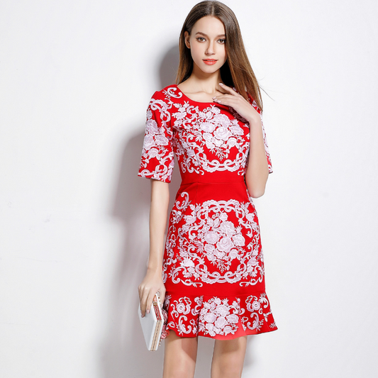 Wickel-Midikleid mit Fischschwanzsaum aus Baumwollmischung | Ideal für Frühling und Herbst