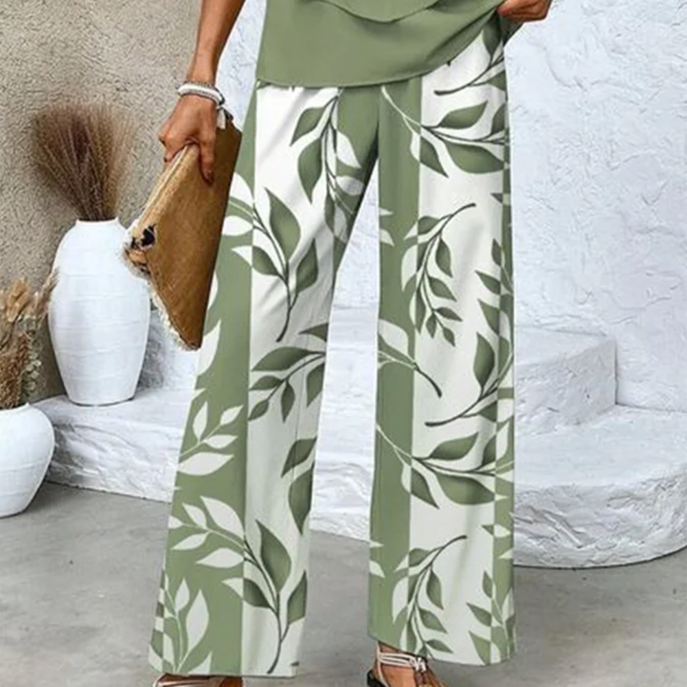 Zweiteiliges Set mit Ärmelosem Top und Quadratischem Ausschnitt sowie Botanisch Gemusterten Hosen | Ideal für Frühling und Sommer