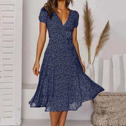 A-Linien-Kleid mit V-Ausschnitt und Fließendem Rock | Perfekt für Frühling & Sommer
