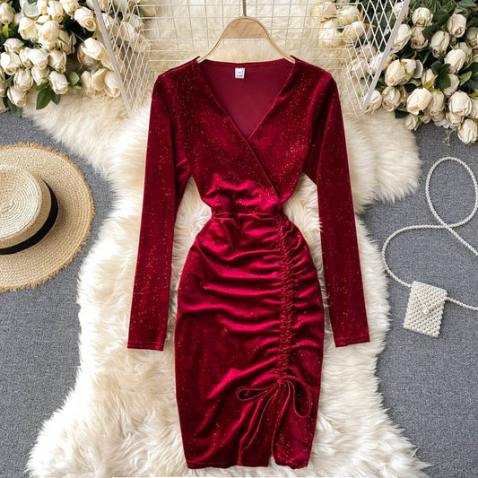 Langärmeliges Bodycon-Kleid aus Samt mit V-Ausschnitt | Ideal für Herbst und Winter