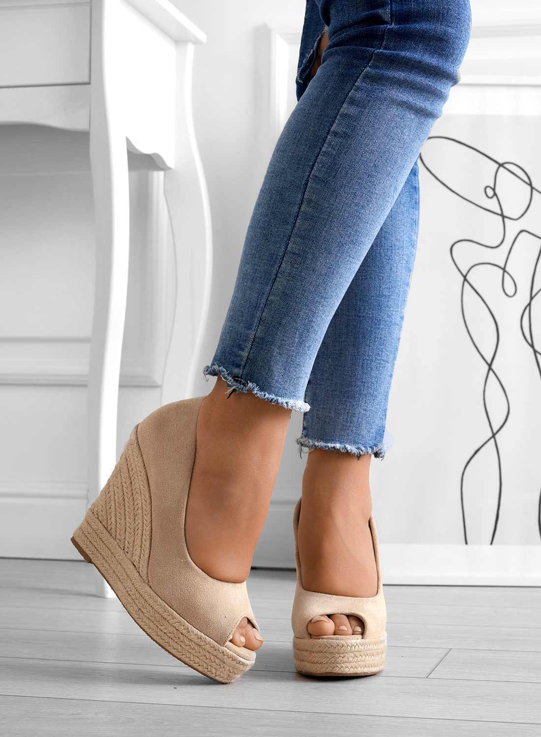 Wildleder Wedge Sandalen mit Weichem Futter und Offener Zehenpartie | Ideal für Frühling und Sommer
