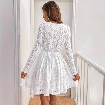 Spitzen Patchwork Einfarbiges Mini Kleid mit Ausschnitten | Ideal für Frühling und Herbst