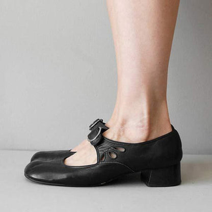 Leder-Keilsandalen mit verstellbarer Schnalle
