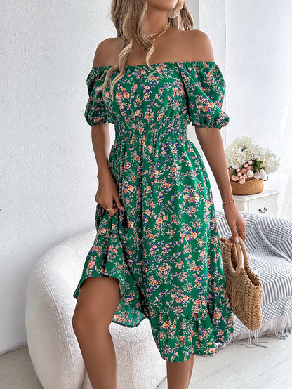 Blumenkleid mit Quadrat-Ausschnitt, Rüschen und Hohem Bund | Ideal für den Sommer