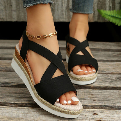 Keilsandalen mit Kreuzriemen und Plateau Hanfabsatz | Ideal für Sommer