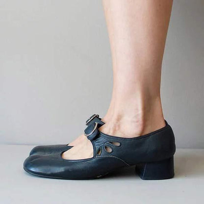 Leder-Keilsandalen mit verstellbarer Schnalle