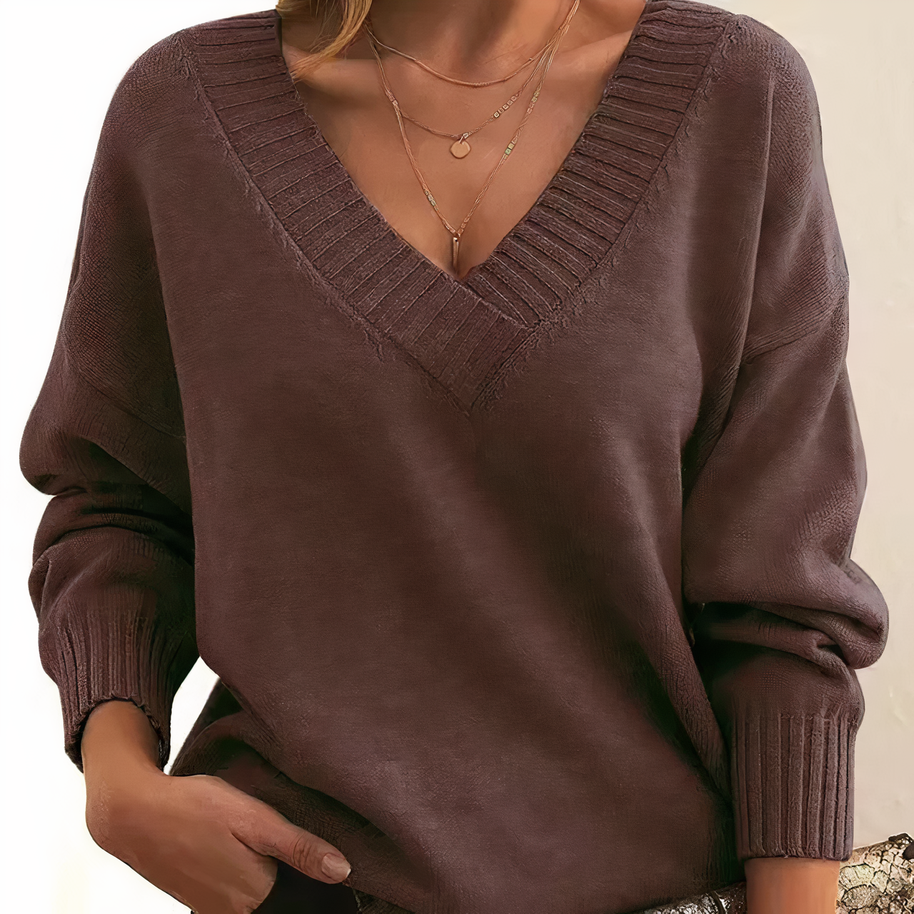Weicher Strickpullover mit V-Ausschnitt