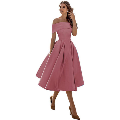 Schulterfreies Satinkleid mit Eleganter Silhouette | Ideal für den Sommer