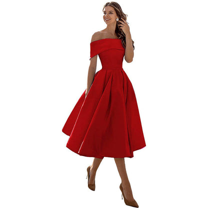 Schulterfreies Satinkleid mit Eleganter Silhouette | Ideal für den Sommer